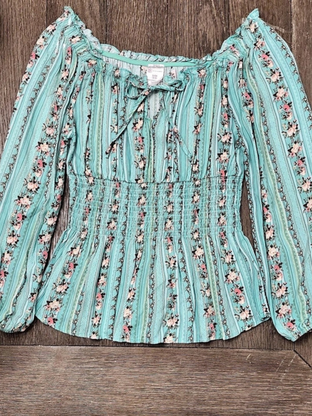 No Boundaries Floral Blouse in Blue & Pink Size Small